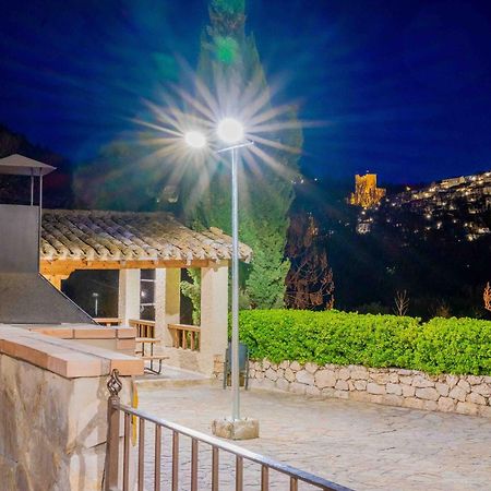 Apartamentos Berrocal アルカラ・デル・フカル エクステリア 写真